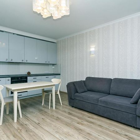 Лучшая Квартира В Броварах Brovary Eksteriør billede